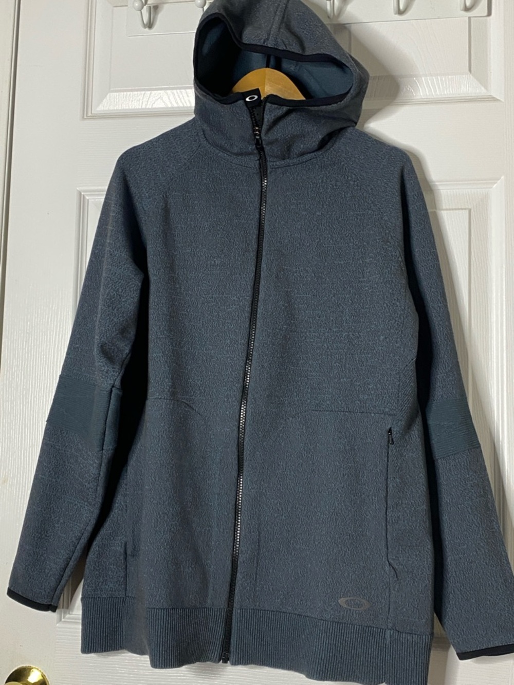 Oakley Men's Hooded Full-Zip Jacket in Charcoal Gray#7